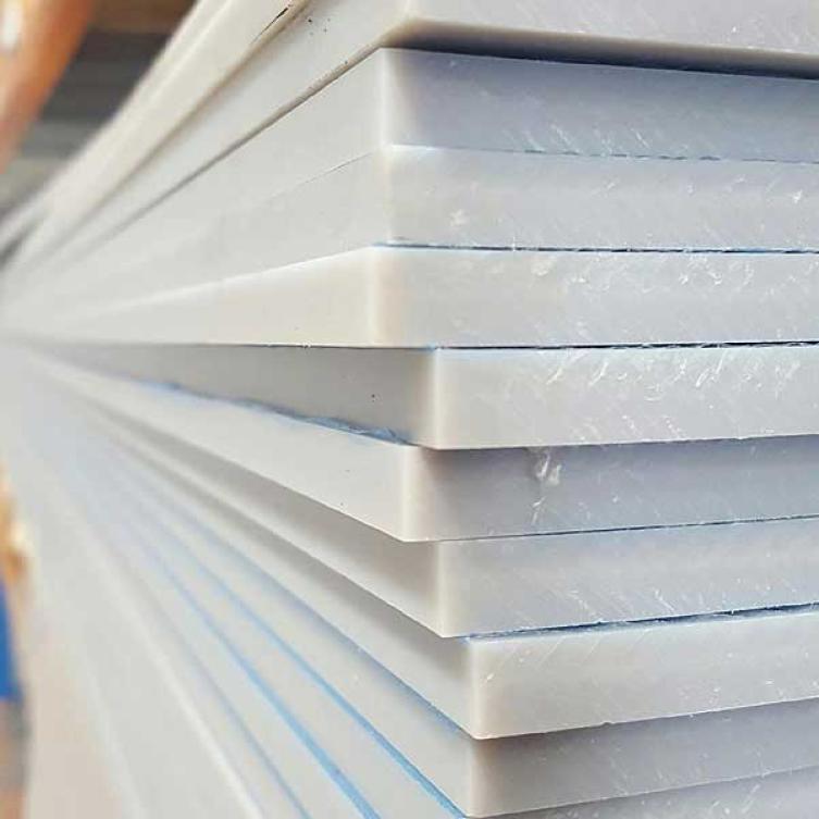 Link al producto Placas de Polietileno Borado que presta Alloys para la fabricación de materia prima del plástico de ingeniería
